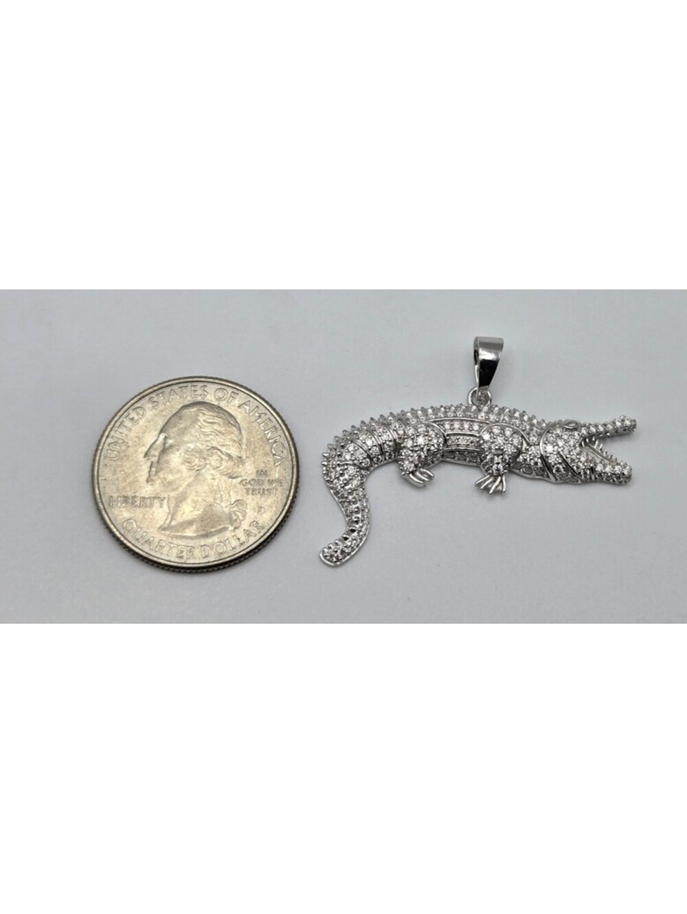 NEW Solid 925 Sterling Silver Genuine MOISSANITE Alligator/Crocodile Pendant - Picture 5 of 13